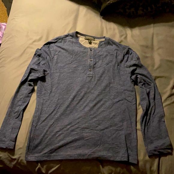 Banana Republic 3 button long sleeve shirt(medium)